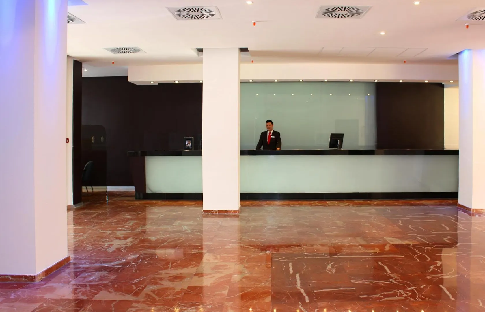 Aparthotel Sol Puerto Marina Torremolinos